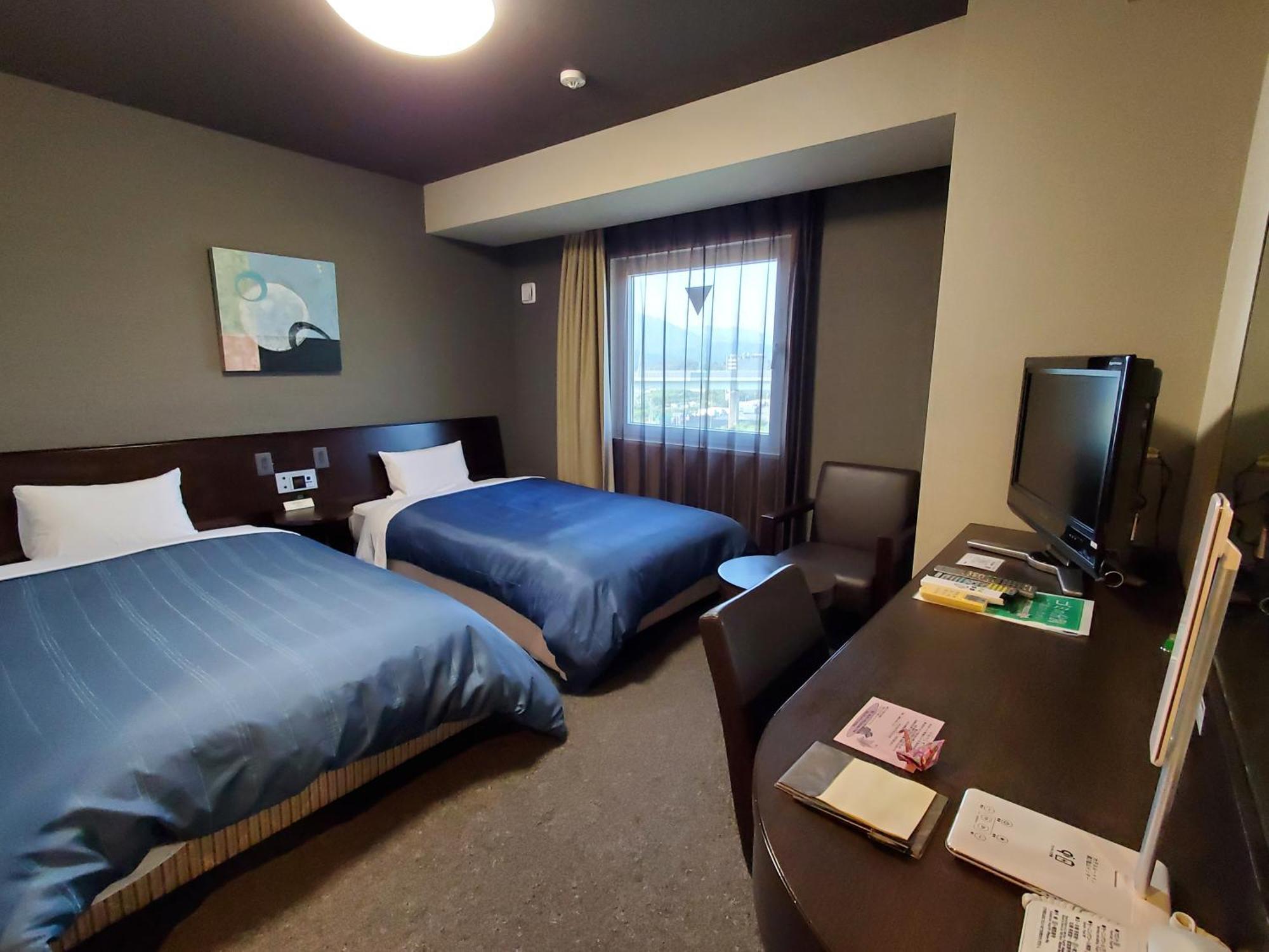 Hotel Route-Inn Dai-ni Kameyama Inter Bagian luar foto