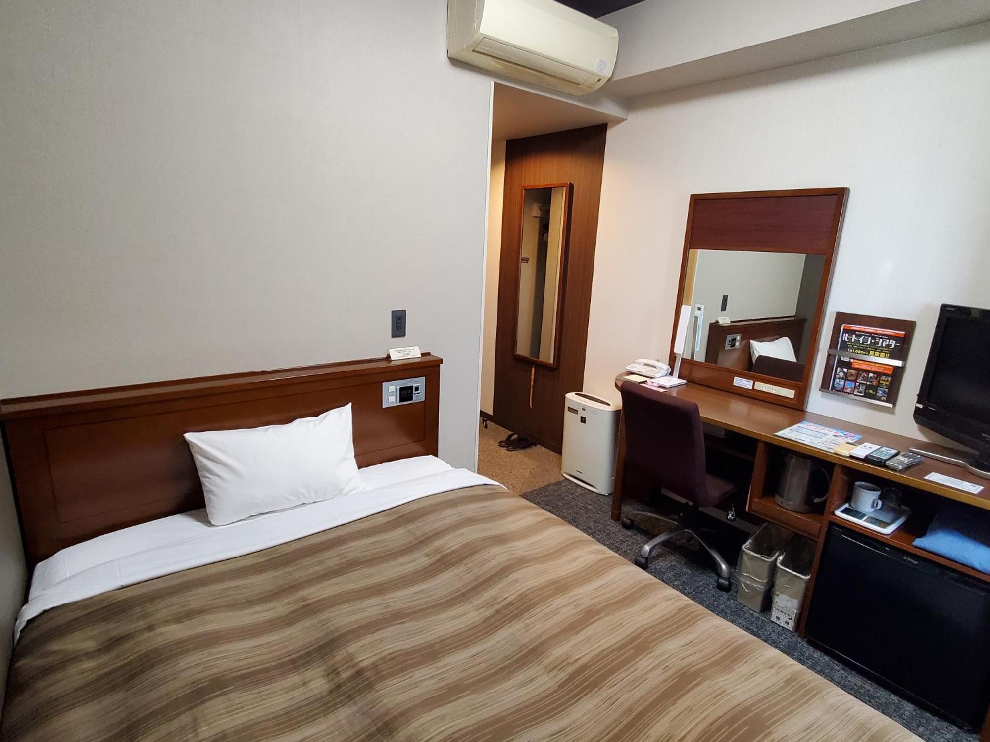 Hotel Route-Inn Dai-ni Kameyama Inter Bagian luar foto