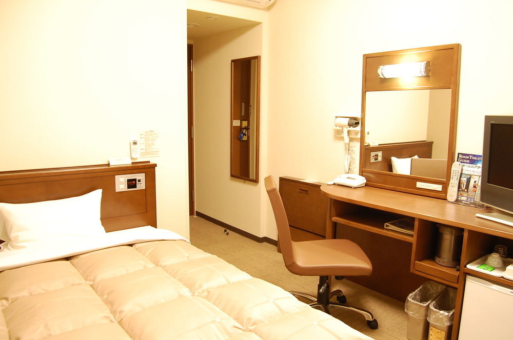Hotel Route-Inn Dai-ni Kameyama Inter Bagian luar foto